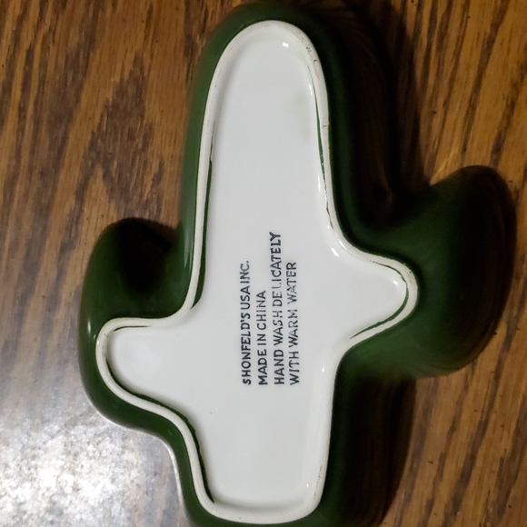 17. VNTG SHONFELD'S USA INC SMALL CACTUS BOWL-8"x6.5"x2"-GREEN-HAND-PAINTED-EC - Picture 2 of 6